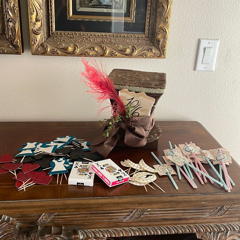 Alice in Wonderland Theme Party lot
